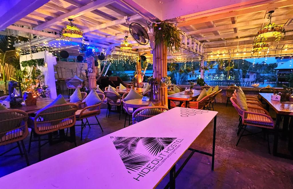 Restaurace v ubytování Hideout Hostel