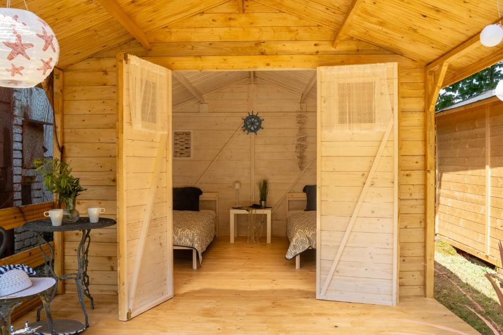 Fotografie z fotogalerie ubytování Ostende - Chatky u Sázavy v destinaci Chocerady