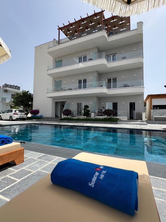 Басейн в Summer Point Hotel або поблизу