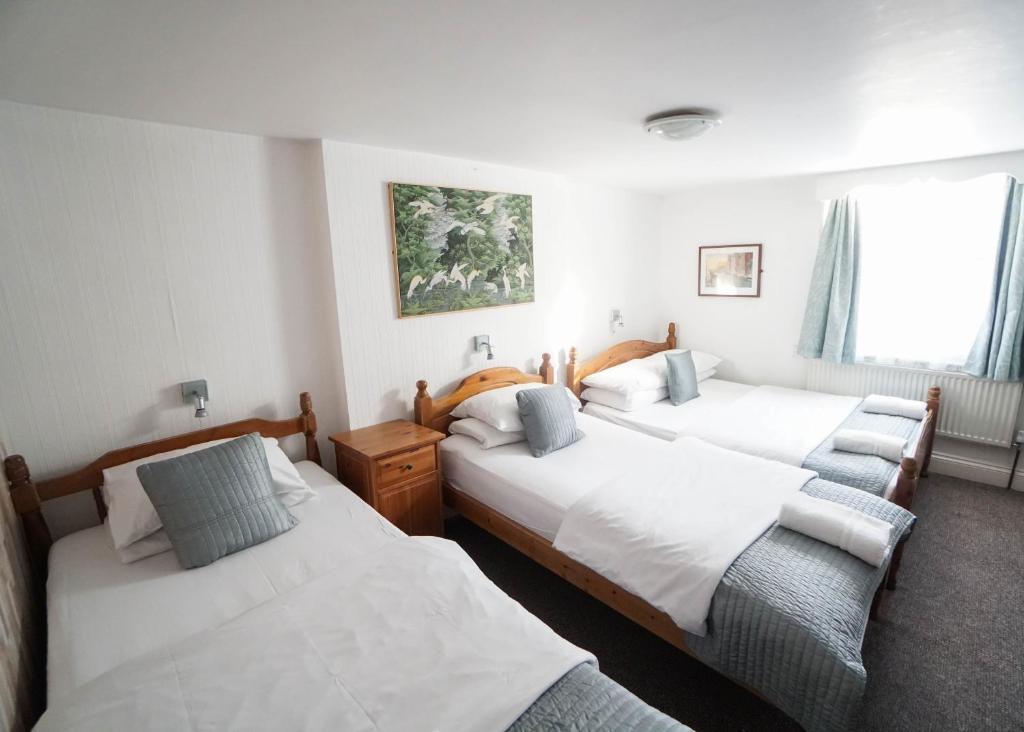 St Athans Hotel - Resim 21