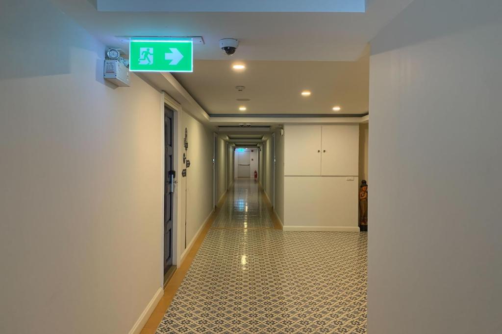 J PLACE HOTEL - Resim 11