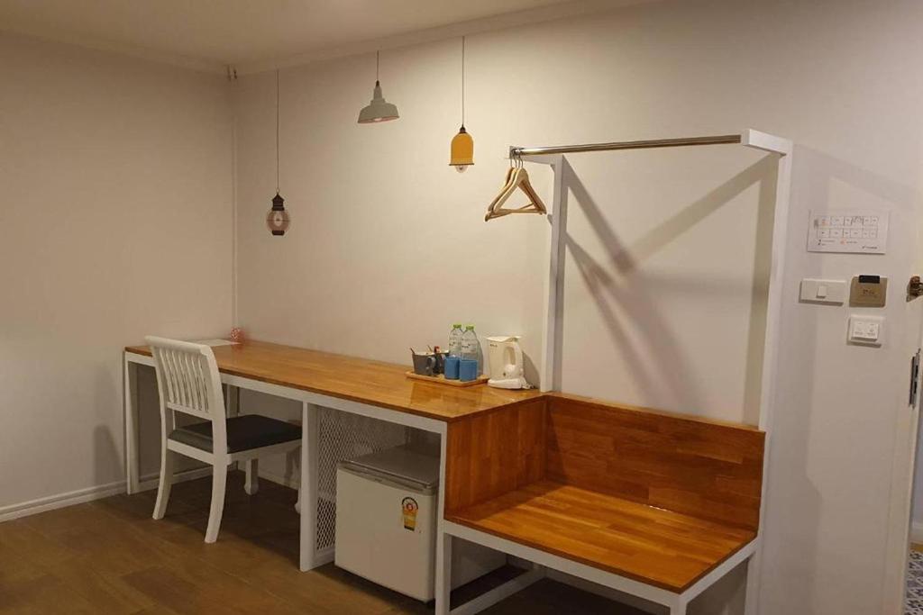 J PLACE HOTEL - Resim 13