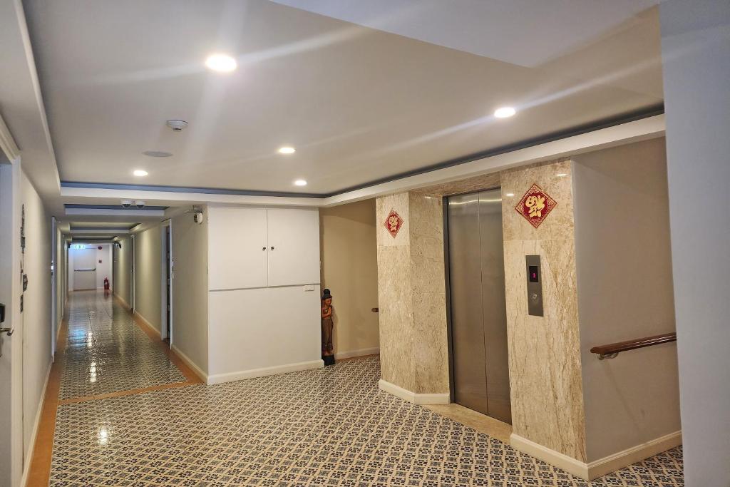 J PLACE HOTEL - Resim 33