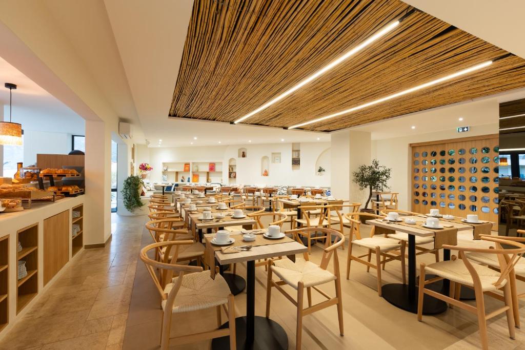 Restaurace v ubytování Le Mariana