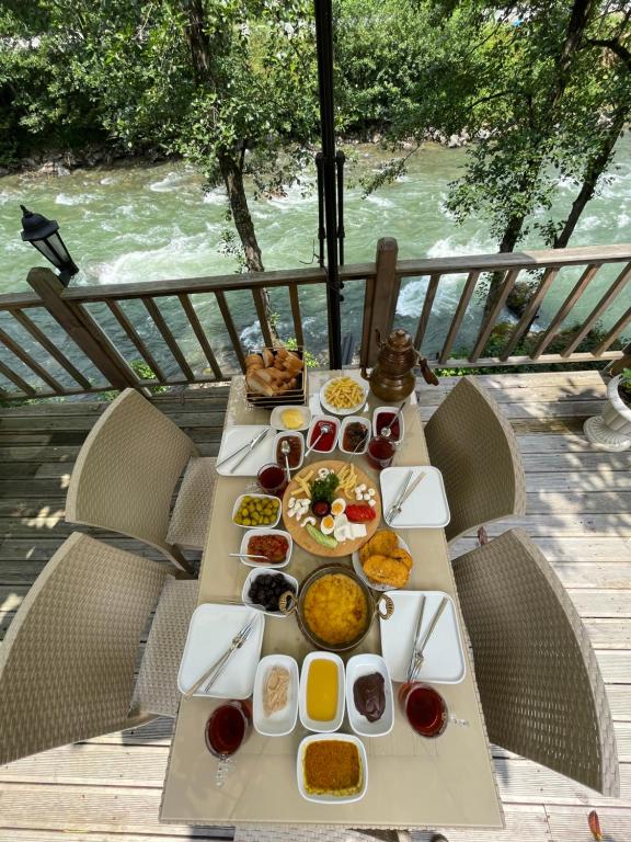 Fotografie z fotogalerie ubytování IVA River v destinaci Çamlıhemşin