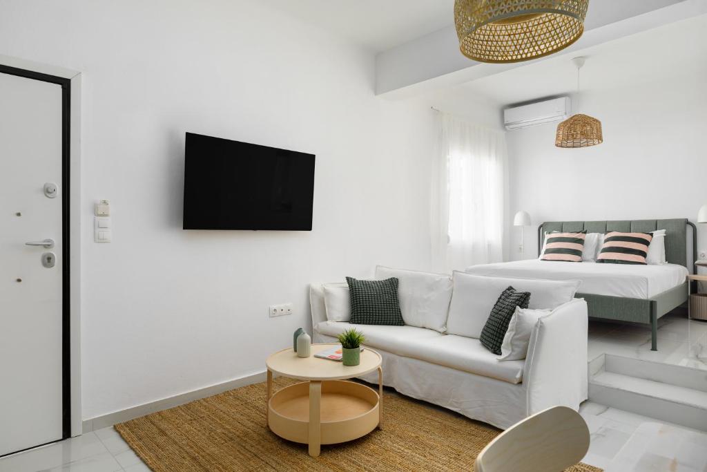 TV a/nebo společenská místnost v ubytování Kiwi by halu!, Apartments in Perea
