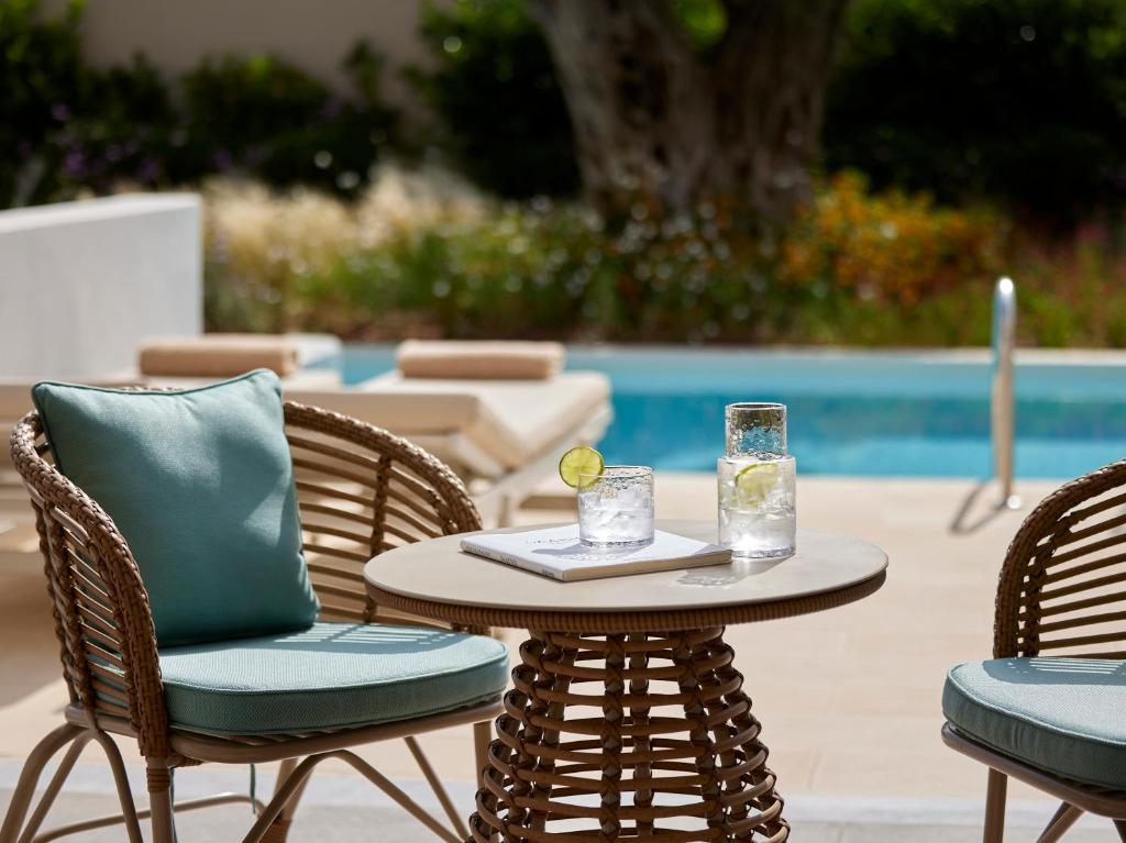 MarBella, Mar-Bella Collection - Vue De Jardin De Piscine Privée Junior