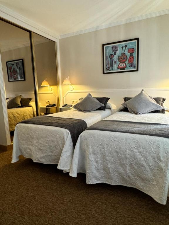 
Double Room - Exterior Facing
