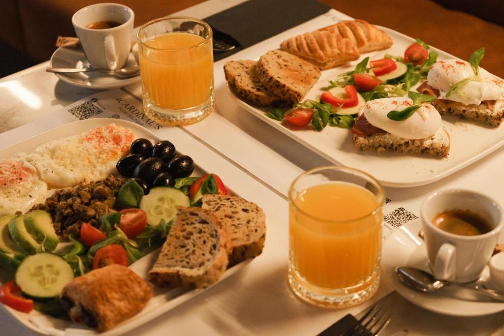 4Cardinals Boutique - Resim 21