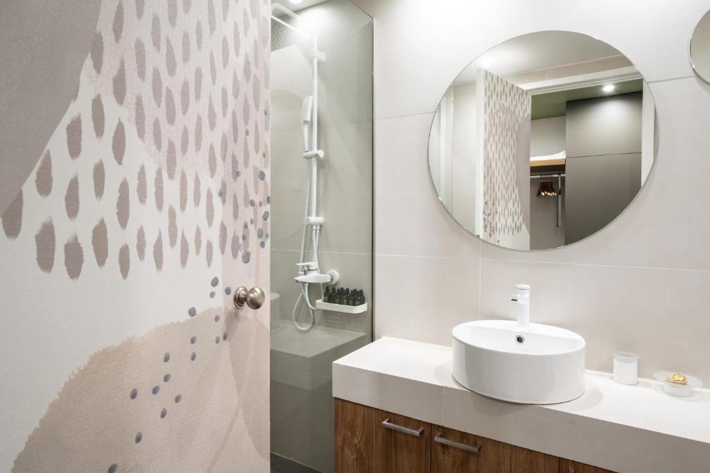 Kúpeľňa v ubytovaní Evripidou Suites
