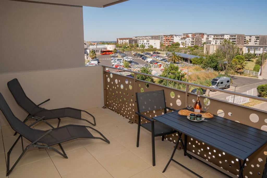 Sete Apt 2pers, terrasse et parking
