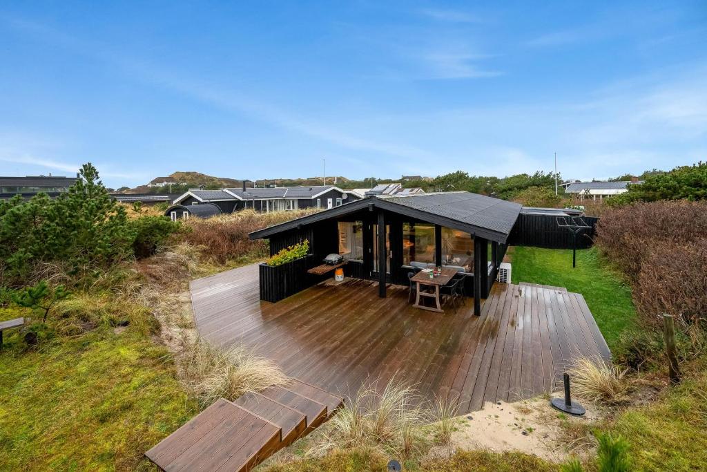 Lovely Holiday Home 400 Meters From North Sea - Two-Bedroom Holiday Home