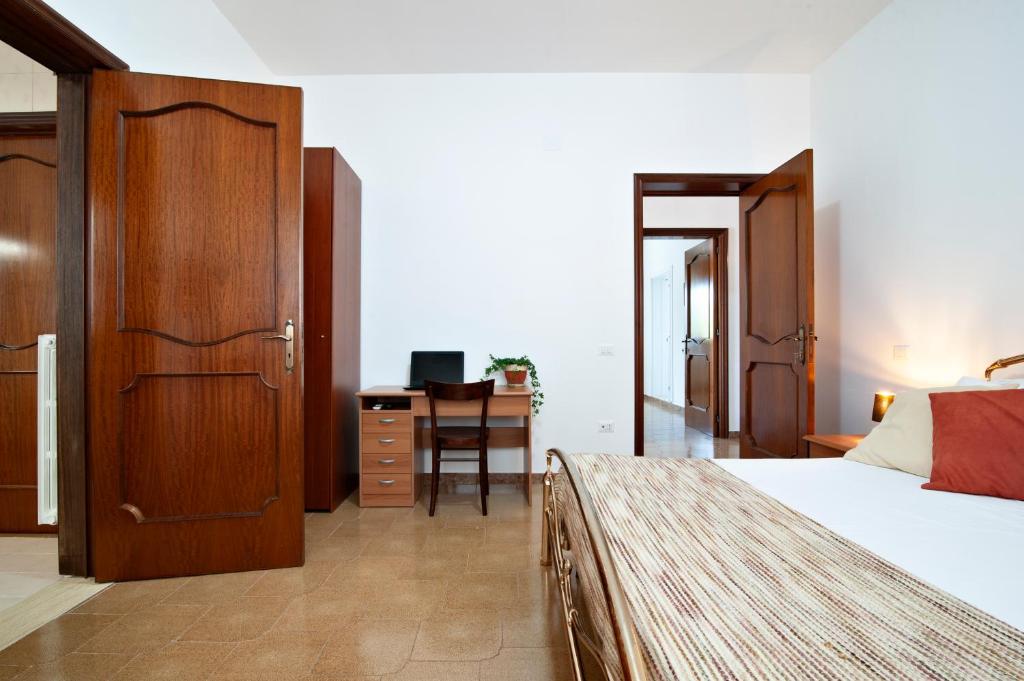 Postel nebo postele na pokoji v ubytování Villa Maroby Rooms & Parking - Lecce Selection