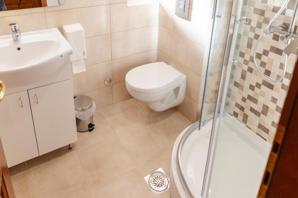 Koupelna v ubytování Prenoćište Omega Luxury