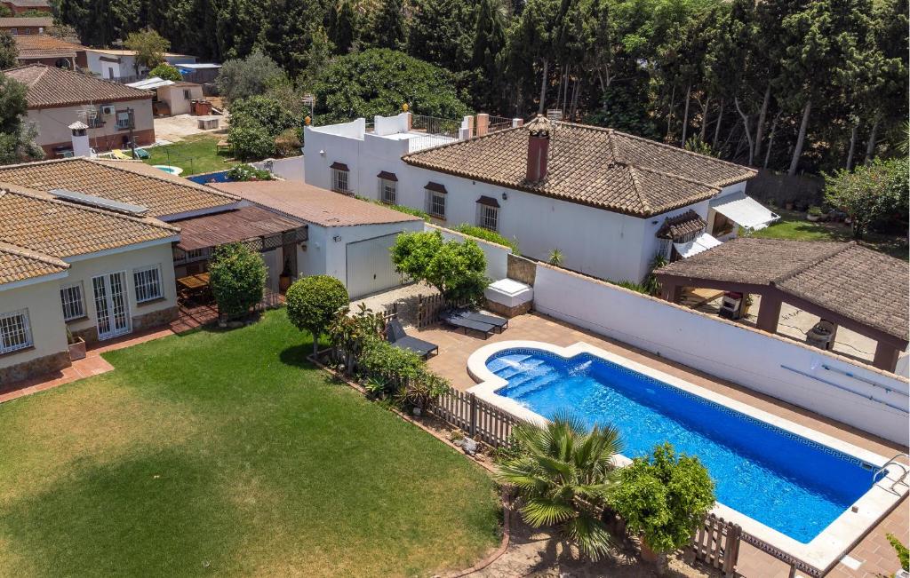 Πισίνα στο ή κοντά στο Awesome Home In Chiclana De La Fronter