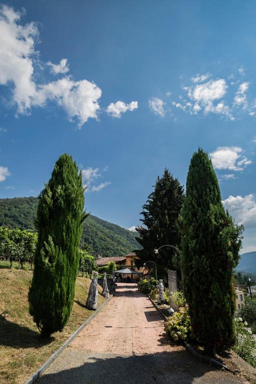 Photo from Wine & Art Relais Vallombrosa in Castelrotto, Canton of Ticino, Switzerland