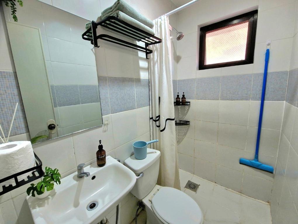 Vannituba majutusasutuses Bahay ni Asik - Homestay near SM City