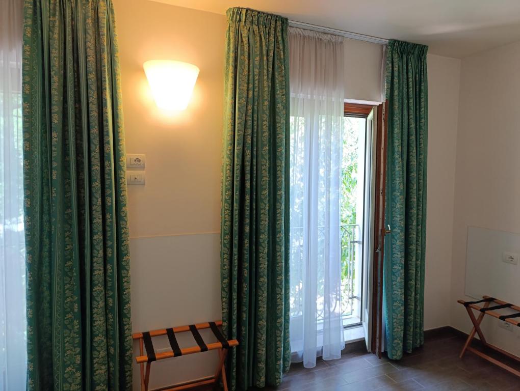 Magnificat Center - Chambre Triple Confort
