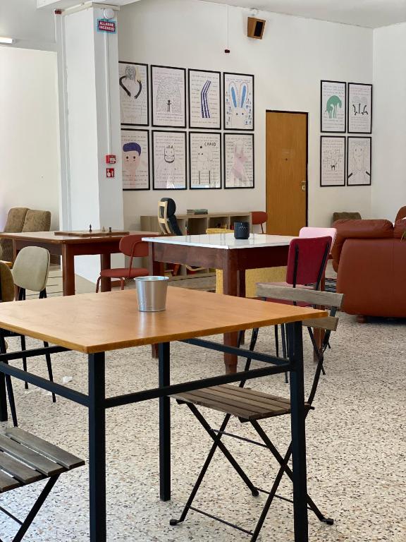 Posezení v ubytování Meet Hostel Cervia