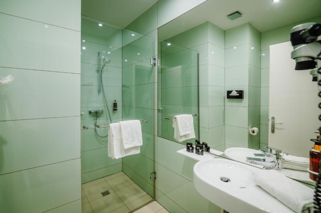 Plaza V Executive Hotel - Resim 41