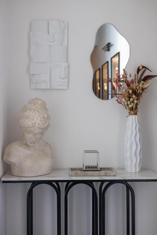 Radio Hotel - Resim 42