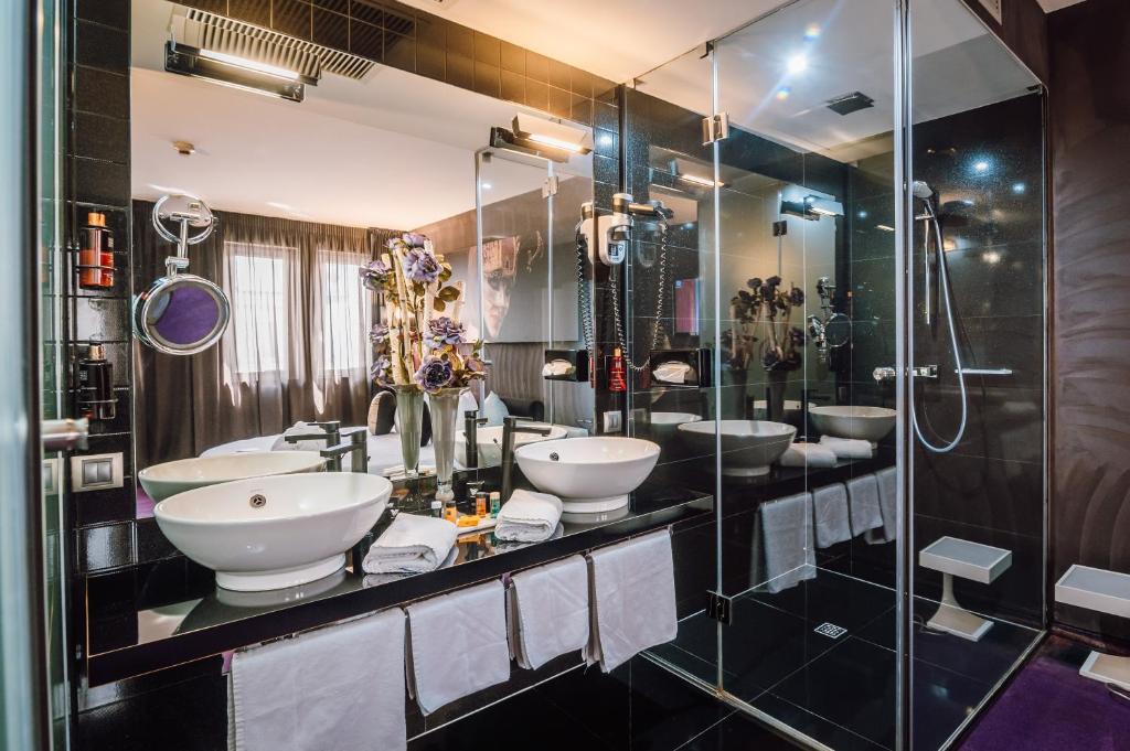 Plaza V Executive Hotel - Resim 12