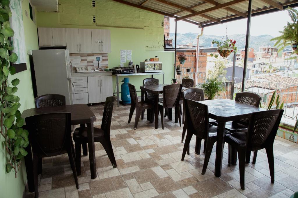 Kuchyň nebo kuchyňský kout v ubytování Hotel Casa Verde Guatapé