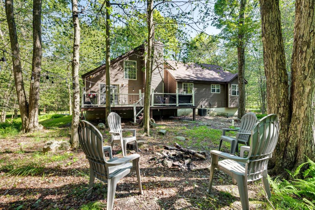 Κήπος έξω από το Deck, Fire Pit and Beach Access Big Bass Lake Home