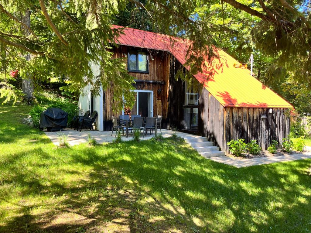 Zahrada ubytování Le Rustique Orford Domaine Cheribourg