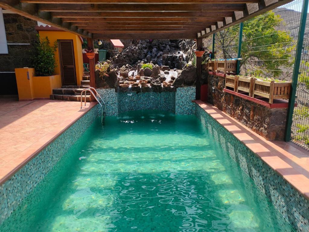 Bazén v ubytování Hotel Belvedere Mindelo, Cabo Verde nebo v jeho okolí