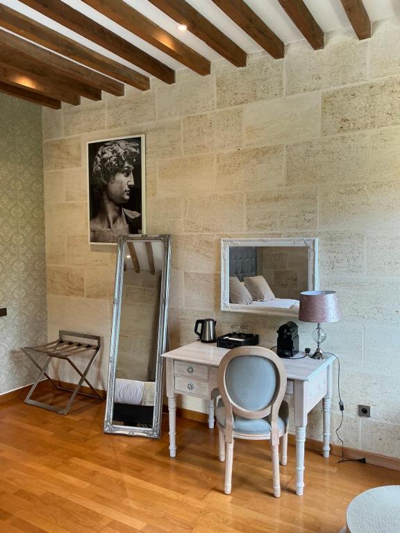 Château Camiac - Double Room - Disability Access