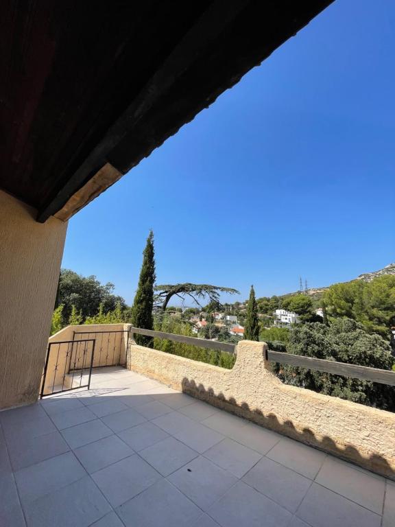 Aussicht von der Außenseite eines Hauses in der Unterkunft Marseille - Calanques in Marseille