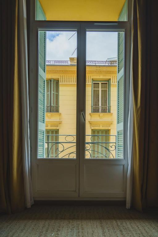 
Double Room with Shower and Balcony
