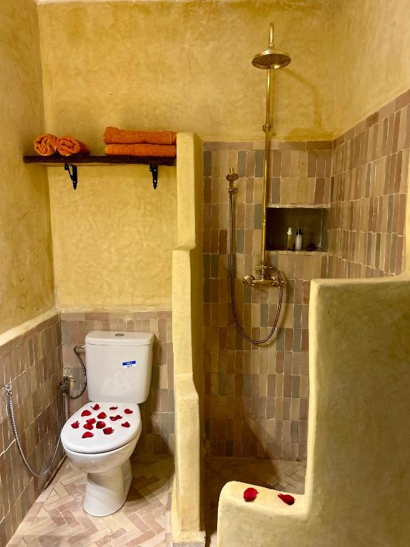 Koupelna v ubytování Riad Dama & Spa