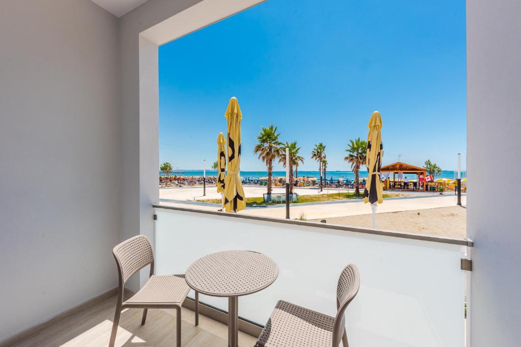 Nespecifikovaný výhled na moře nebo výhled na moře při pohledu z aparthotelu