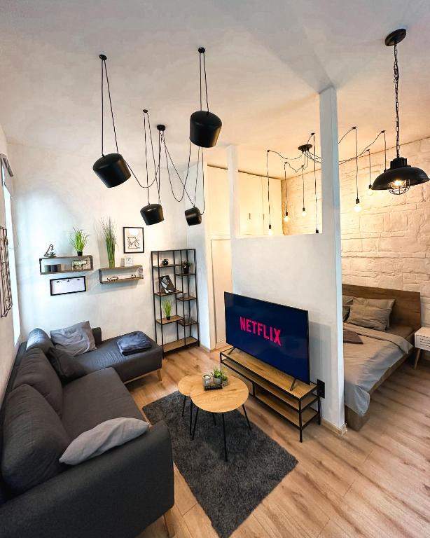 Urban Studio with Private Garden near ANDRASSY 1062 Budapest, Székely Bertalan utca 19 Ground floor 9 kép - 1