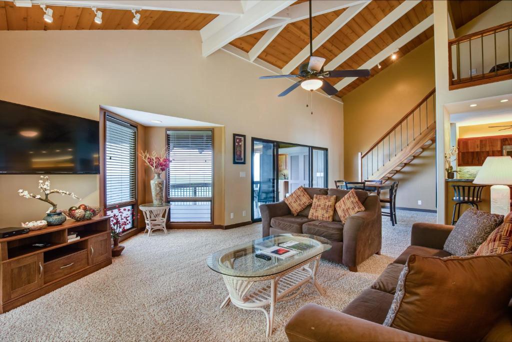 Castle Kanaloa at Kona - Frente Del Océano De Dos Habitaciones Con Loft