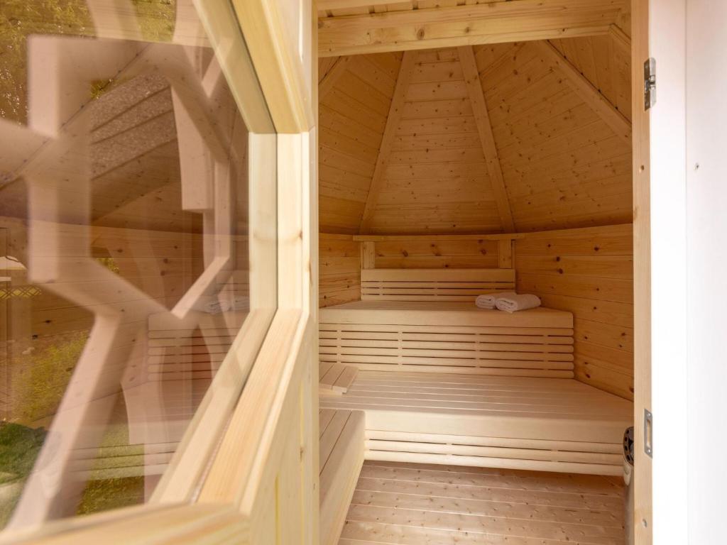 Fotografie z fotogalerie ubytování Holiday Home in Wiek near Baltic Sea v destinaci Wiek auf Rügen 