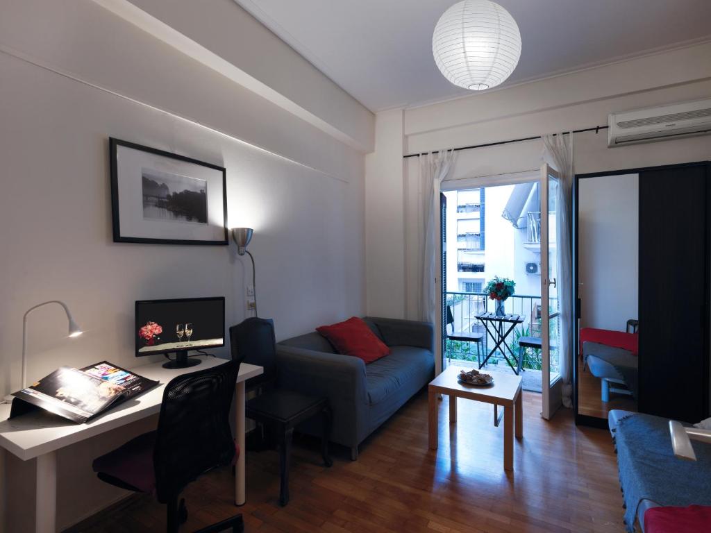 Pangrati Flat with Fiber WiFi, Near Kallimarmaro