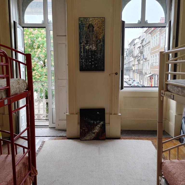 Imagen de la galería de Dans L'Atelier Hostel Unidade Porta Nova, en Braga