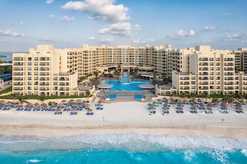 Bazén v ubytování The Royal Sands Resort & Spa nebo v jeho okolí