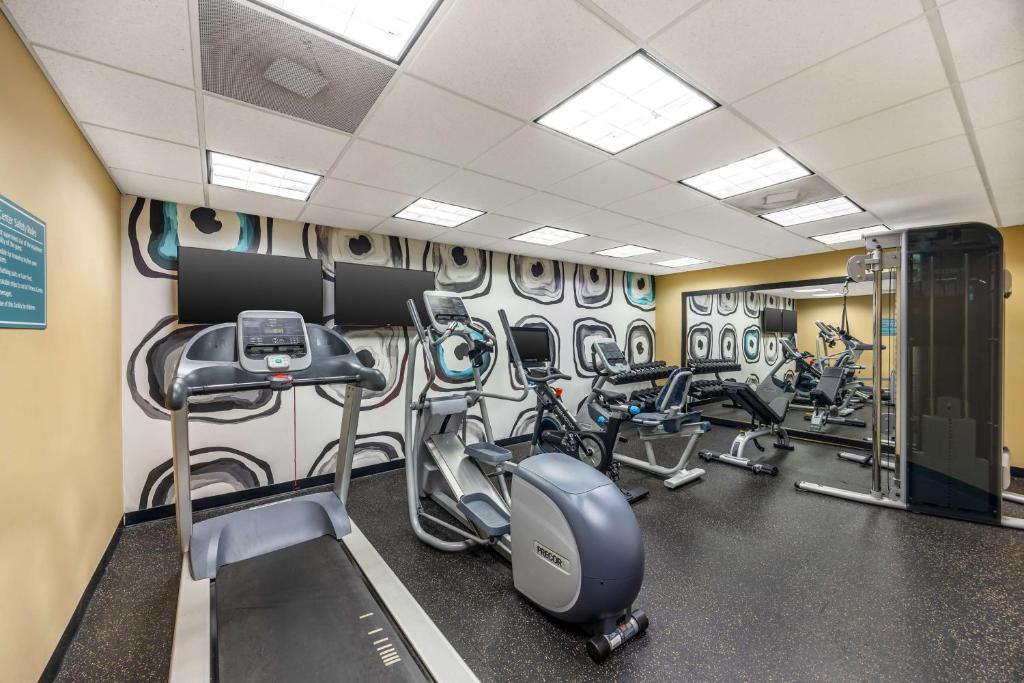 Academia e/ou comodidades em Best Western Plus Tuscumbia/Muscle Shoals Hotel & Suites