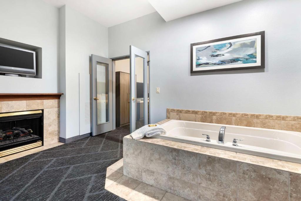 Fotografie z fotogalerie ubytování Best Western Plus Appleton Airport Mall Hotel v destinaci Appleton