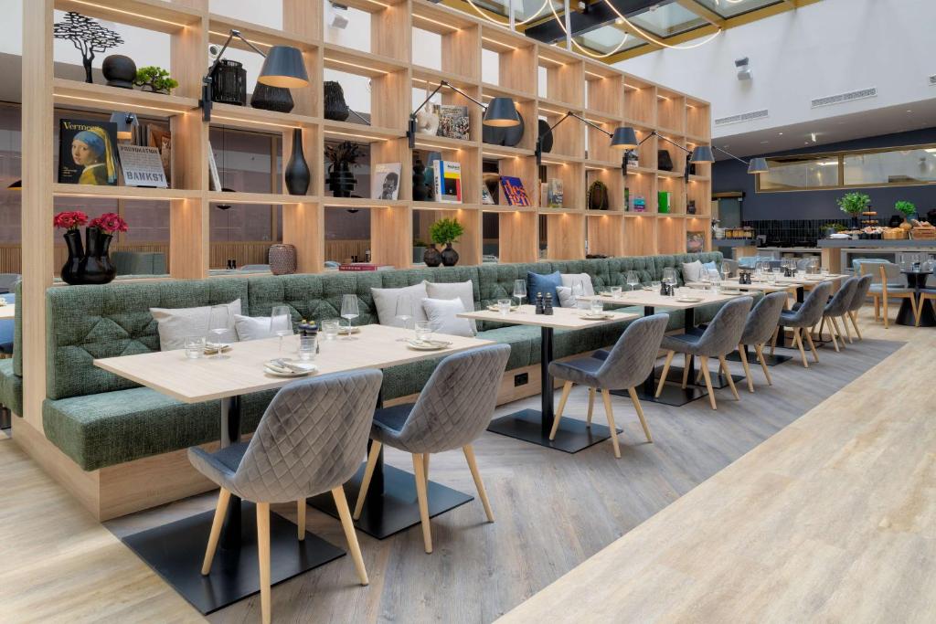 Restoran või mõni muu söögikoht majutusasutuses Radisson Hotel Graz