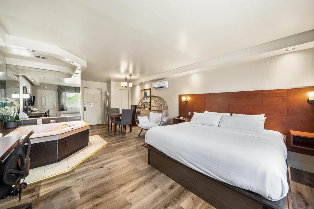 Postel nebo postele na pokoji v ubytování Hotel-Motel Coconut