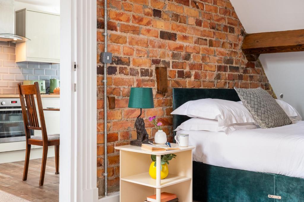 Postel nebo postele na pokoji v ubytování Beckview Apartment
