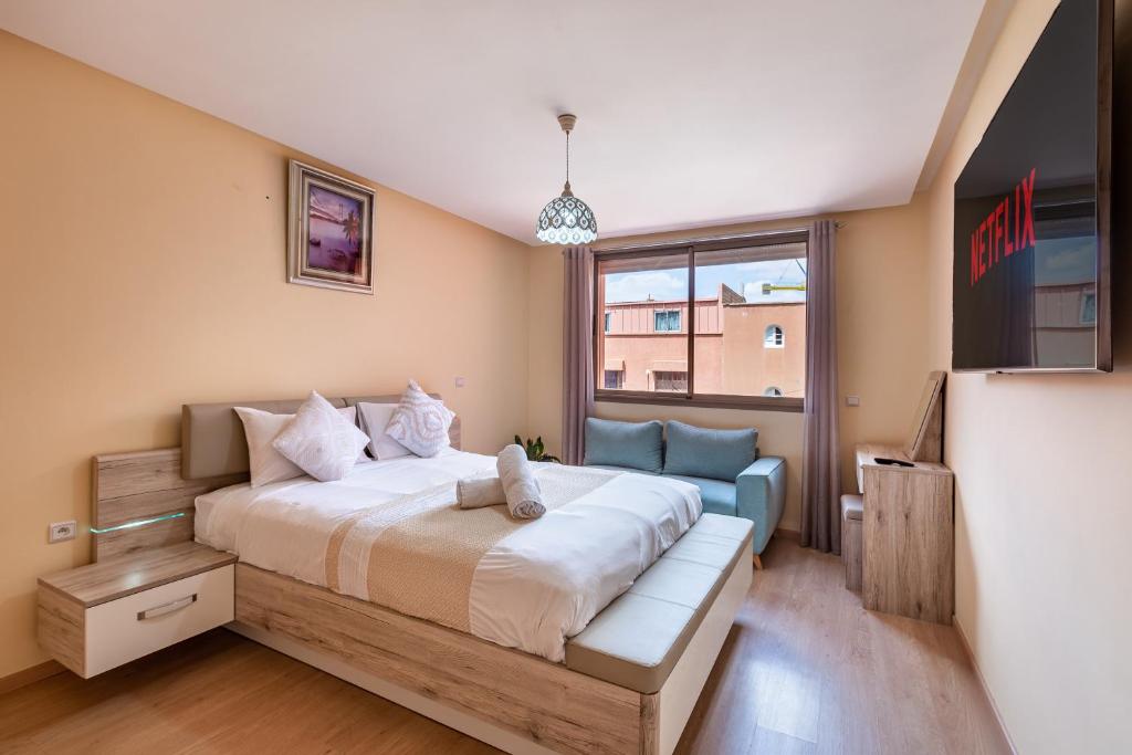 ZARI BOUTIQUE ApartHotel - Five-Bedroom Premium Apartment