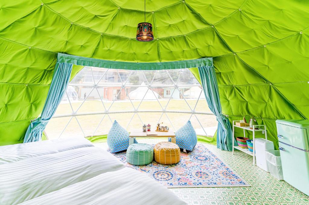TACO GLAMP - Dome Tent With Single Beds