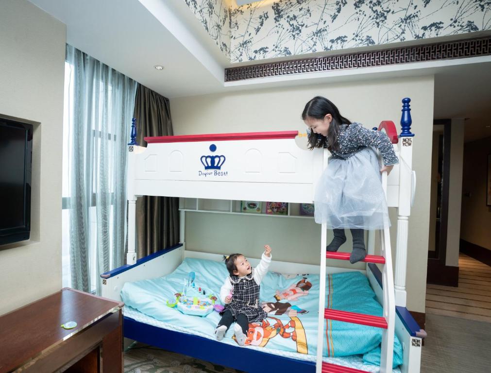 Děti v ubytování Crowne Plaza Hefei by IHG