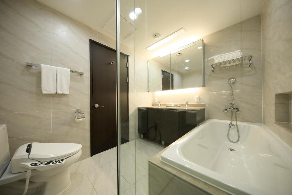Orakai Insadong Suites - 